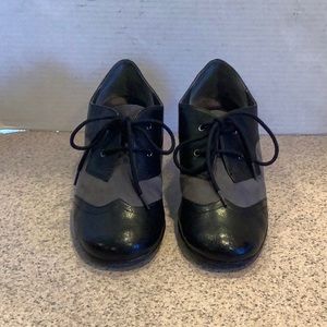 Aerosoles Spectator Tie Heel Shoes Black/Gray